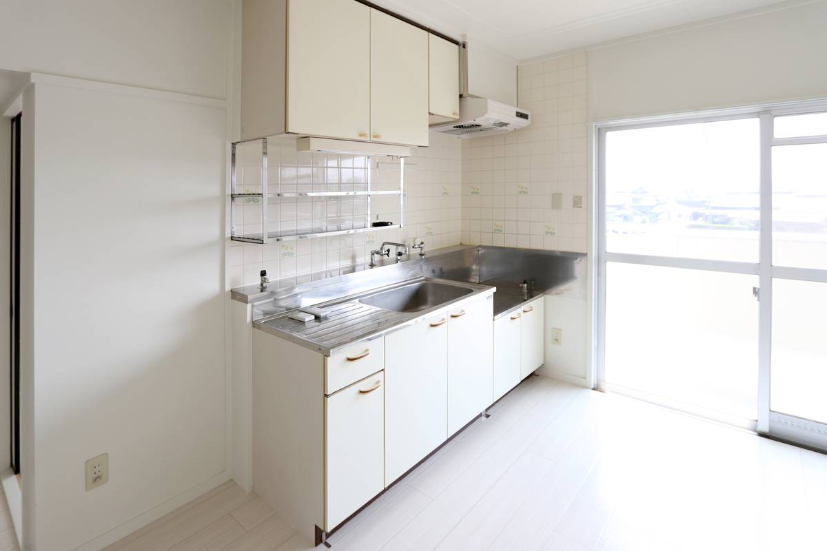 Khu vực bếp của Village House Katashima ở Miyako-gun