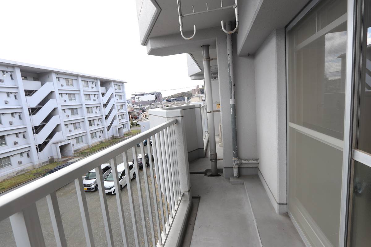 西区ビレッジハウス春日Ⅱのバルコニー