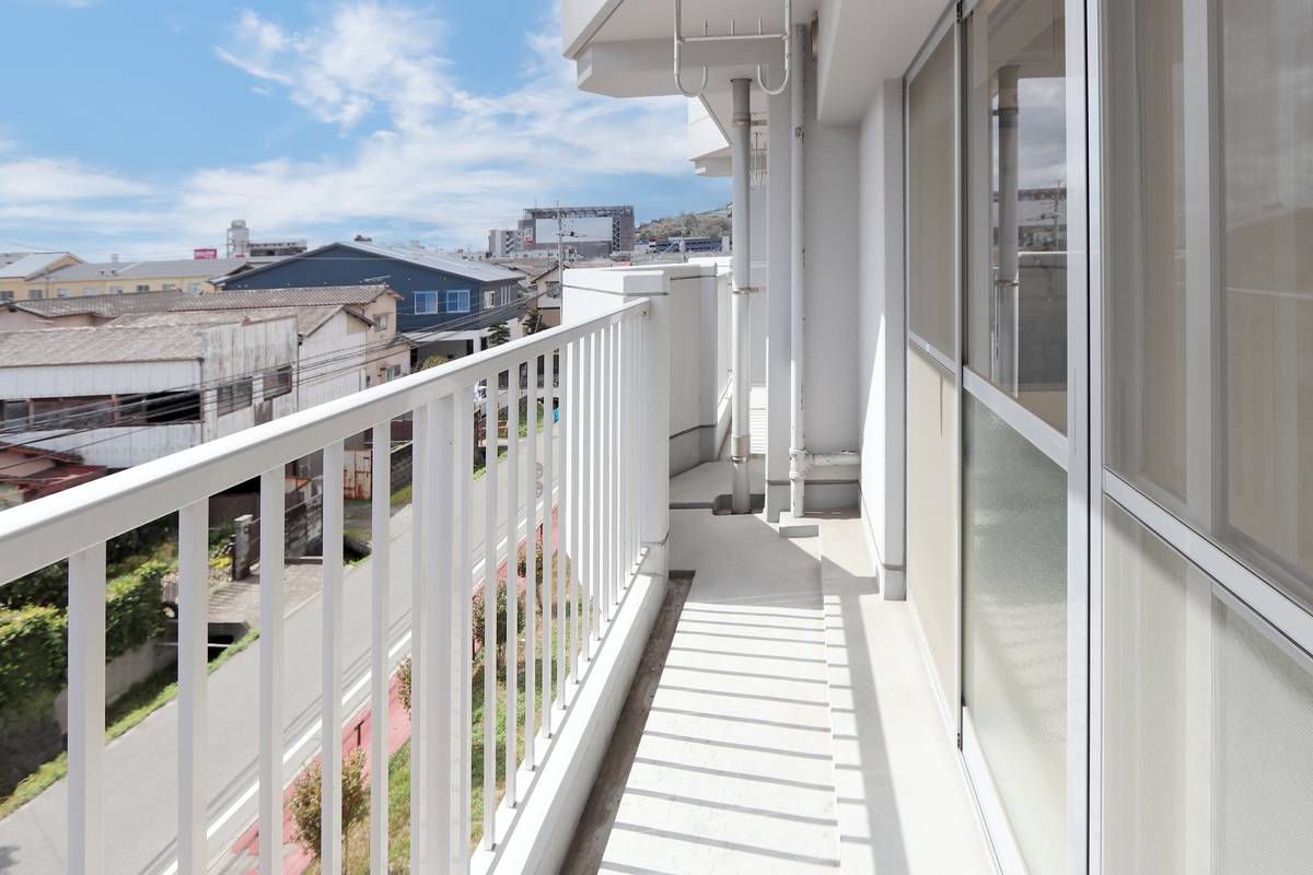 西区ビレッジハウス春日Ⅱのバルコニー