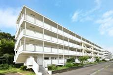 中央区ビレッジハウス下九沢の建物外観