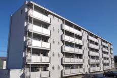 邑楽郡ビレッジハウス大泉の建物外観