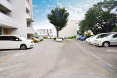 Nishitokyo-shi मा Village House Mukoudai Tower को पार्किङ स्थल