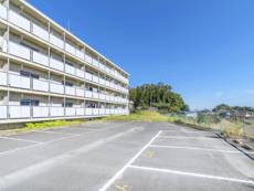 Estacionamento Village House TSU em Tsu-shi