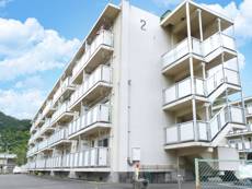 Ngoại thất của Village House Shinma ở Aoi-ku