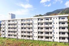 不破郡ビレッジハウス関ヶ原の建物外観