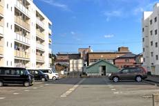 Estacionamento Village House Kita Kanazu em Awara-shi