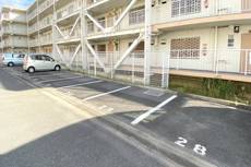 Bãi đậu xe của Village House Kisabe ở Katano-shi