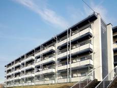 北区ビレッジハウス鈴蘭台の建物外観