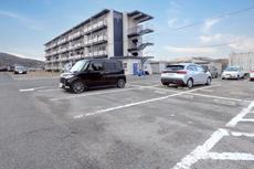 加西市ビレッジハウス中富の駐車場