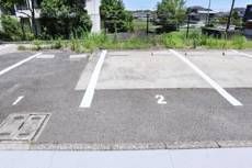 東かがわ市ビレッジハウス白鳥の駐車場