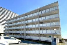 Ngoại thất của Village House Osaka Ikejima ở Minato-ku