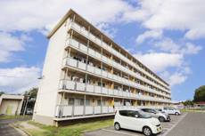 尾道市ビレッジハウス新高山の建物外観