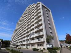 Ngoại thất của Village House Takamigaoka Tower ở Higashihiroshima-shi