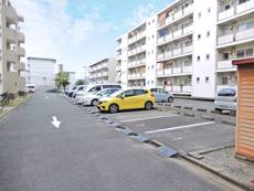 Nishi-ku ရှိ ကားပါကင်နေရာ ၏ Village House Meinohama