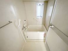 大府市ビレッジハウス横根のバス