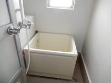 湖西市ビレッジハウス新居のバス