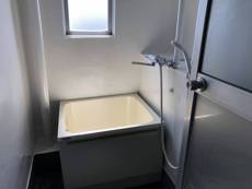 伊賀市ビレッジハウス上野服部のバス