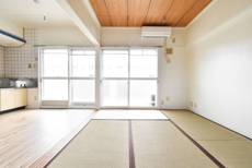 Living Room in Village House Hidanomori in Myoko-shi