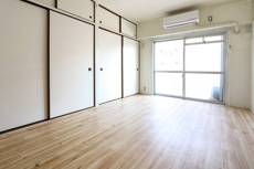 Living Room in Village House Hachihonmatsu in Higashihiroshima-shi