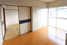 Living Room in Village House Kamiwajiro in Higashi-ku