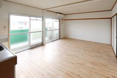 Living Room in Village House Shounai in Iizuka-shi