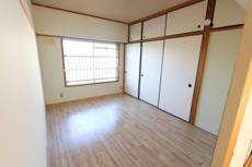 Bedroom in Village House Ushizu in Ogi-shi